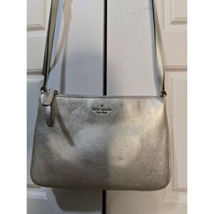 Kate Spade New York Metallic Silver Pebbled Leather Crossbody Bag Purse